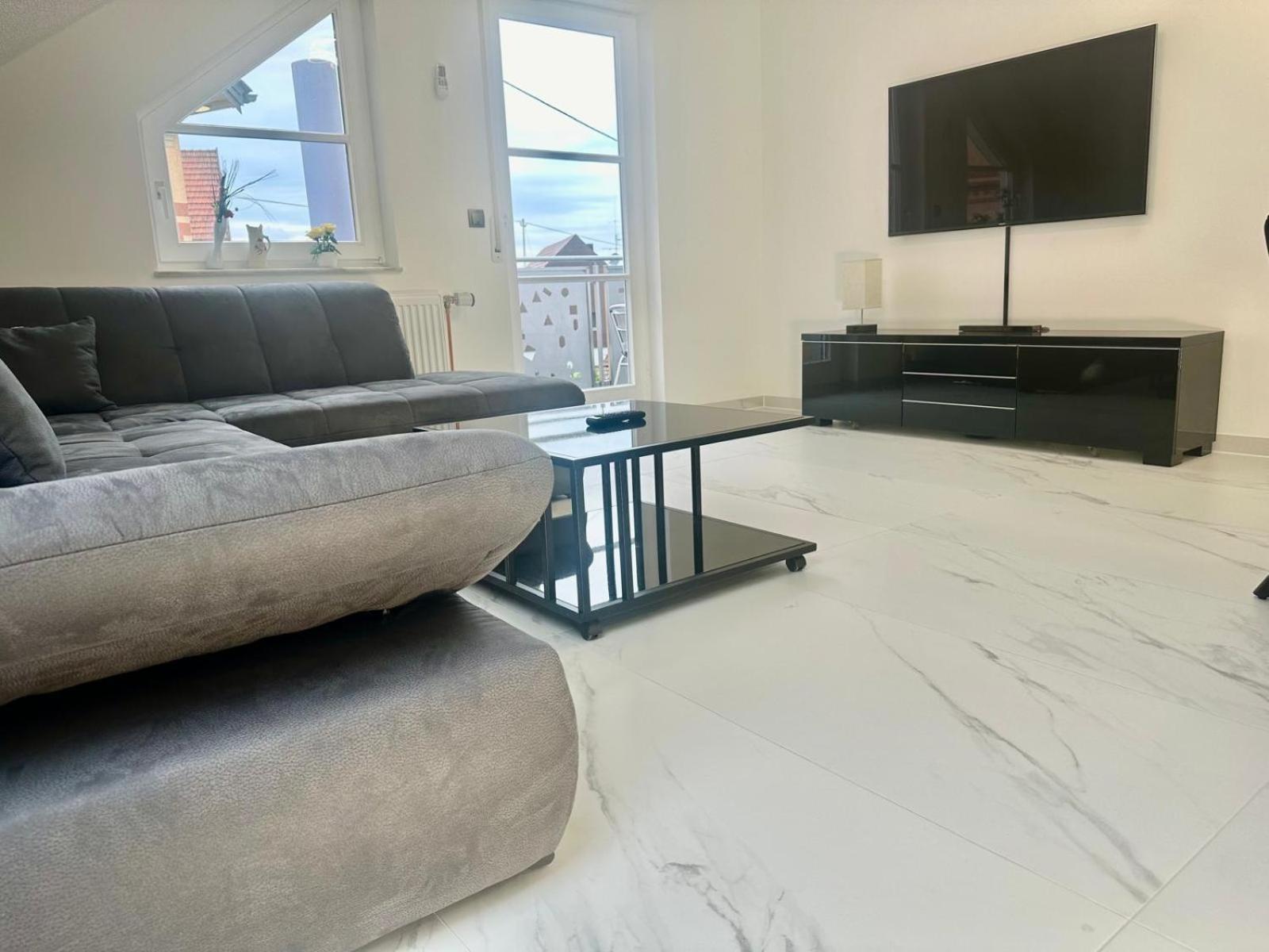 Flexible, Schoene Und Gut Aussehende Feriensuite Reutlingen Luaran gambar